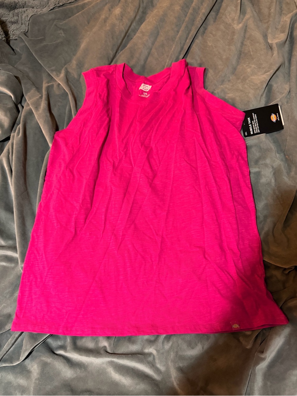 Dickies pink muscle tank sz L nwt